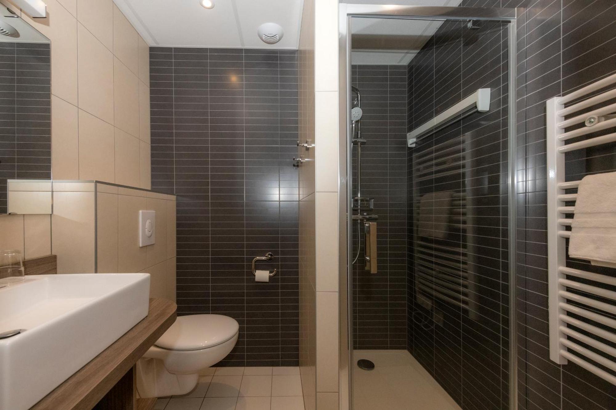 Vtf L'Hotel Des Bains Saint-Cast-le-Guildo Esterno foto